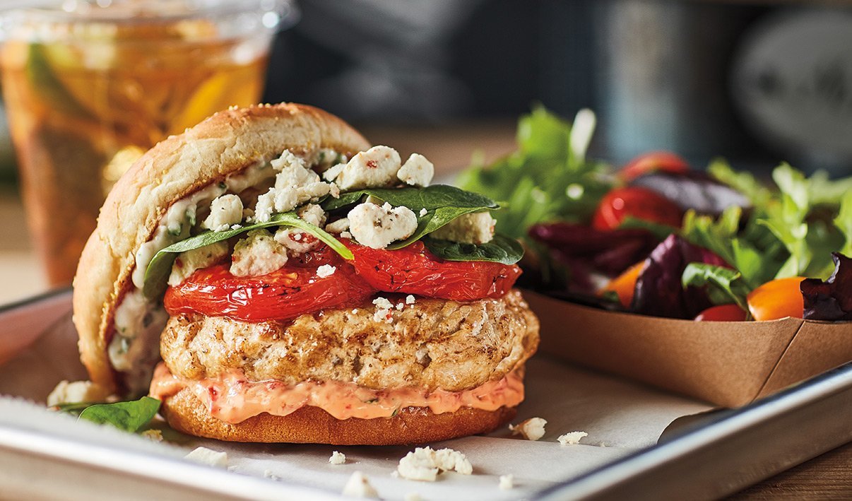 Hamburger de dinde au feta et aux fines herbes – - Recette