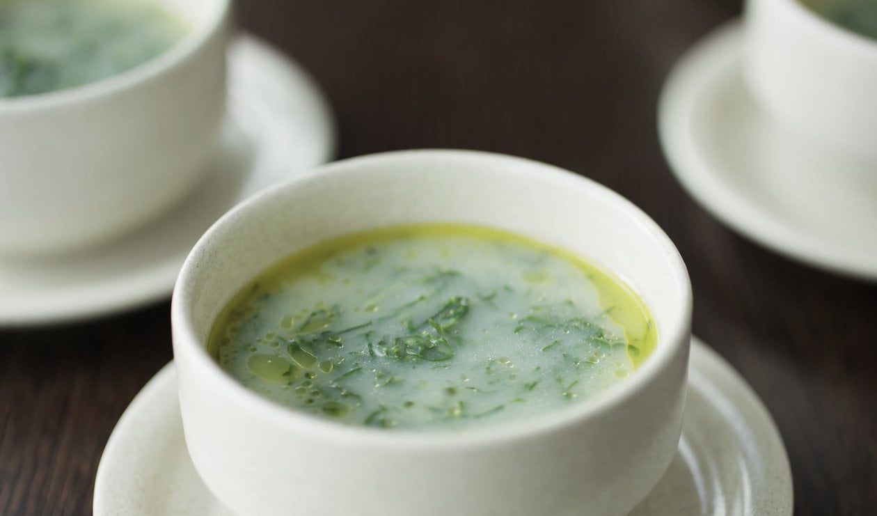 Portuguese Bean, Sausage, and Kale Soup – - Recette