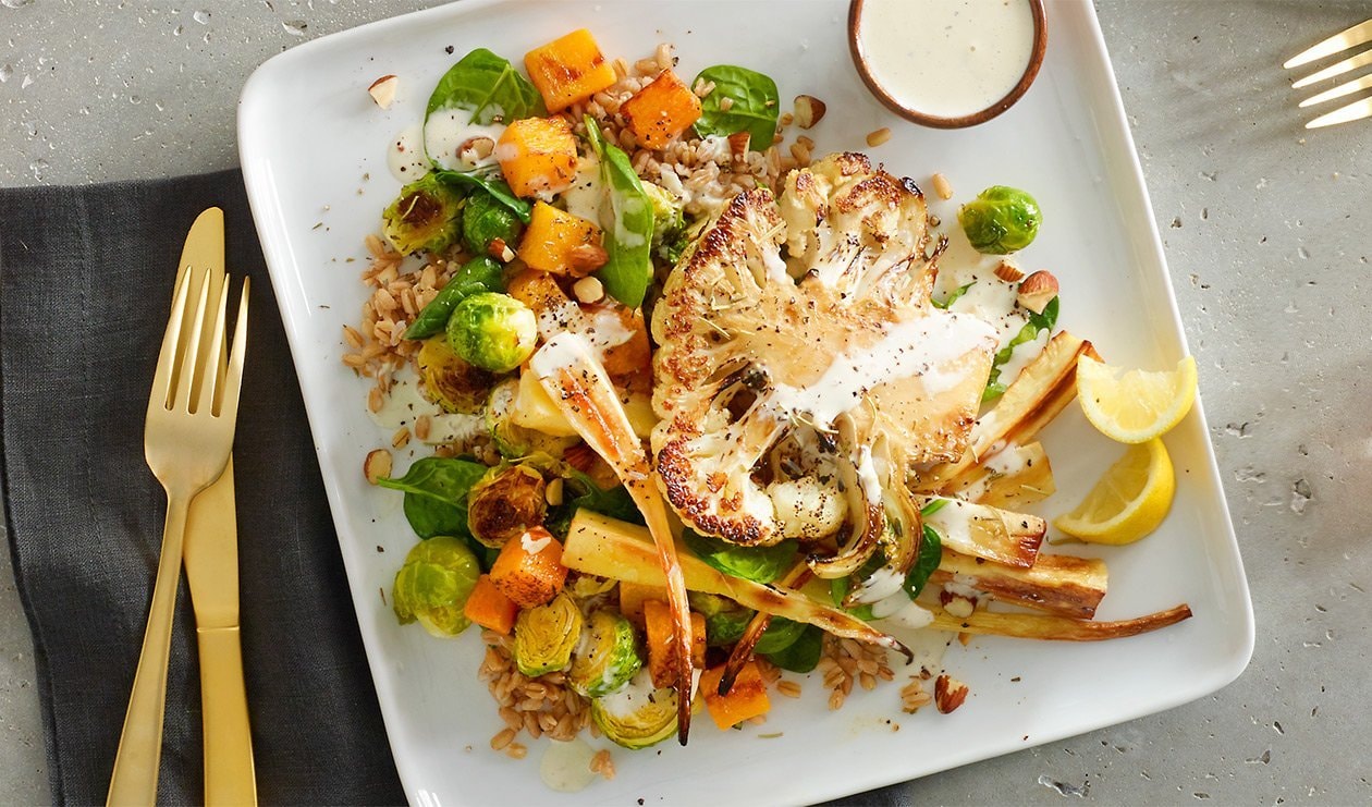 Bol de Farro et de Légumes Rôtis – - Recette