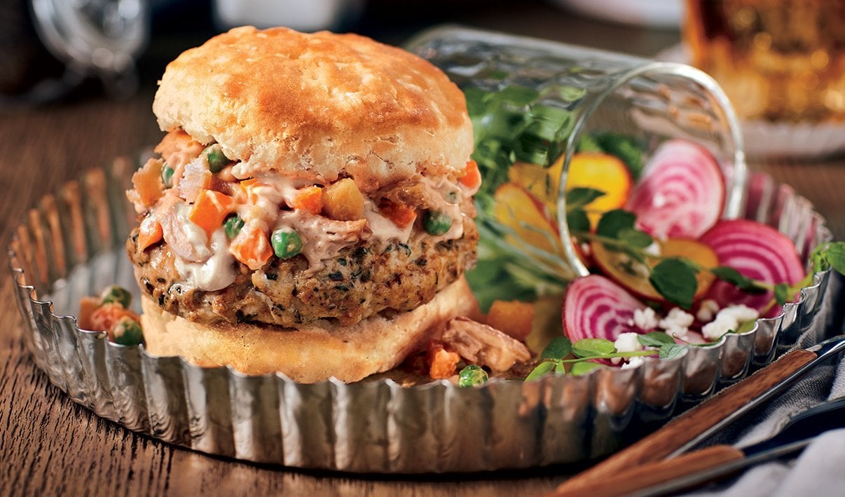 Smoked Chicken Pot Pie Burger Recipe Culinary Recipes Unilever Food Solutions Ca