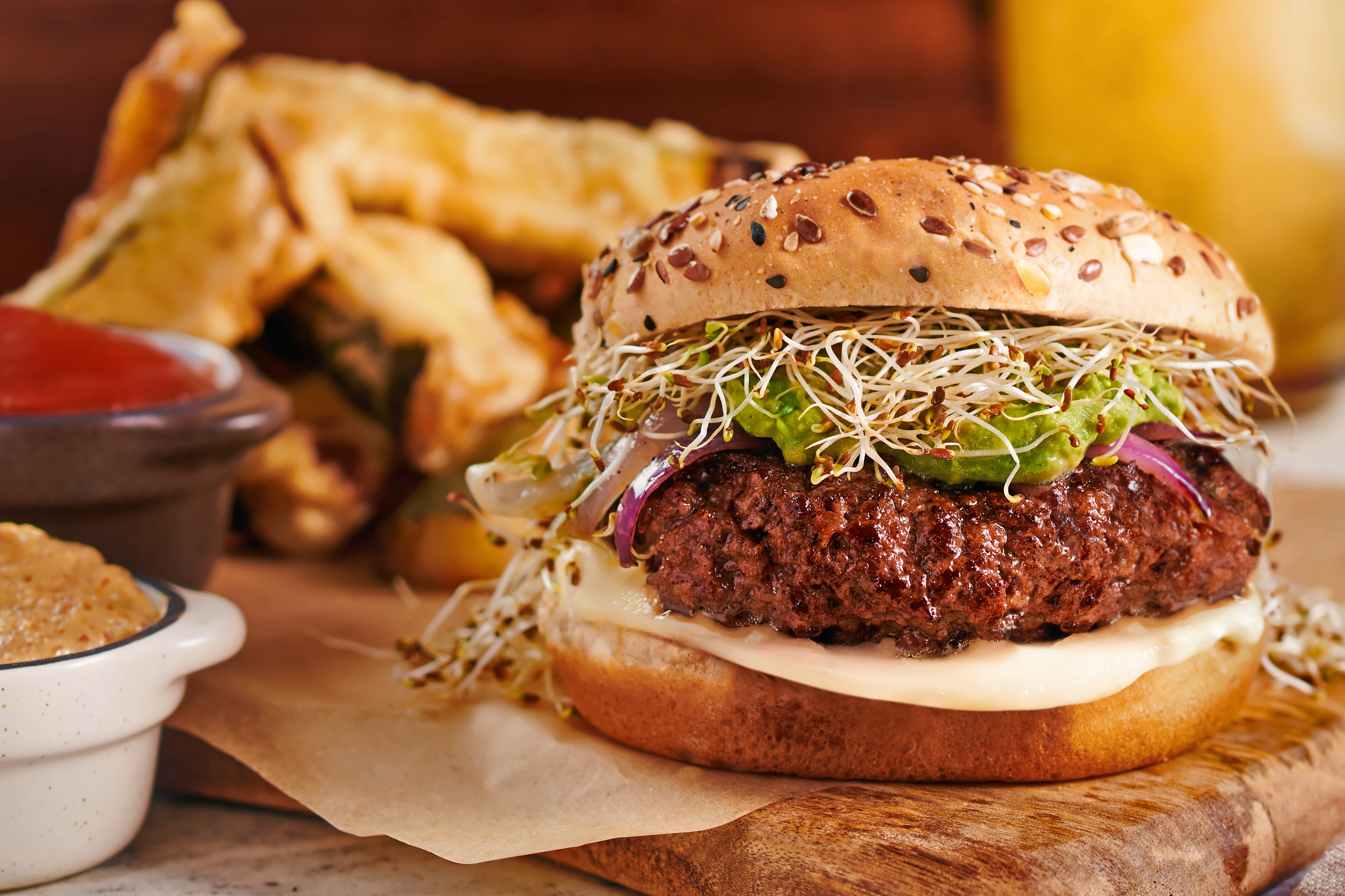 Nucks Coast Burger with Avocado and Sprouts – - Recipe