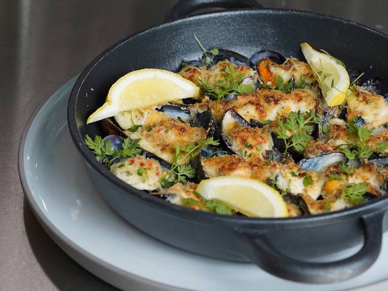 Gratinéed Mussels