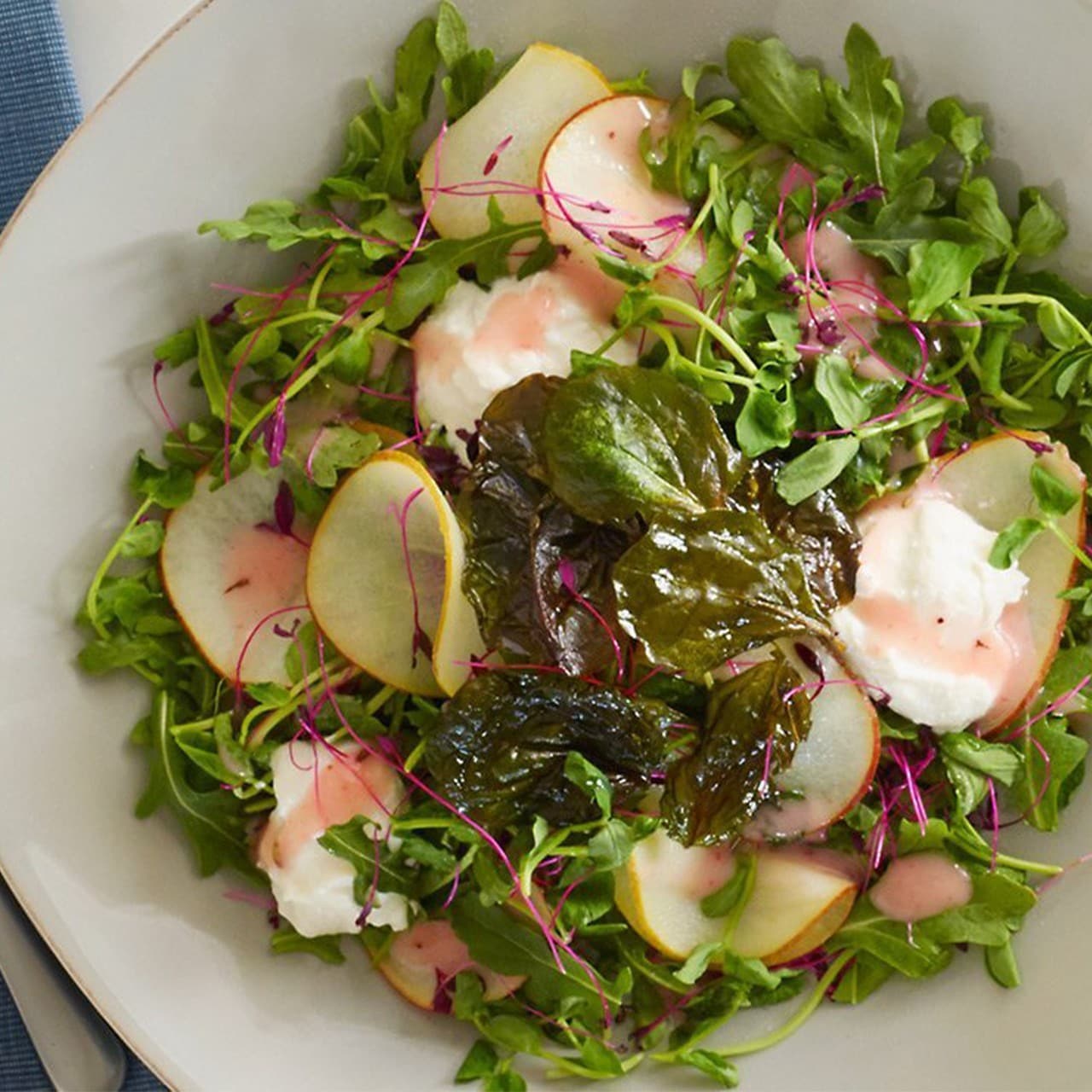 News Flash! Romaine Is Boring