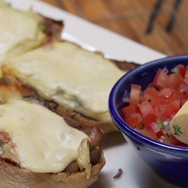 Traditional Dishes at Mexico City's Azul Historico Traditional Dishes at Mexico City's Azul Historico