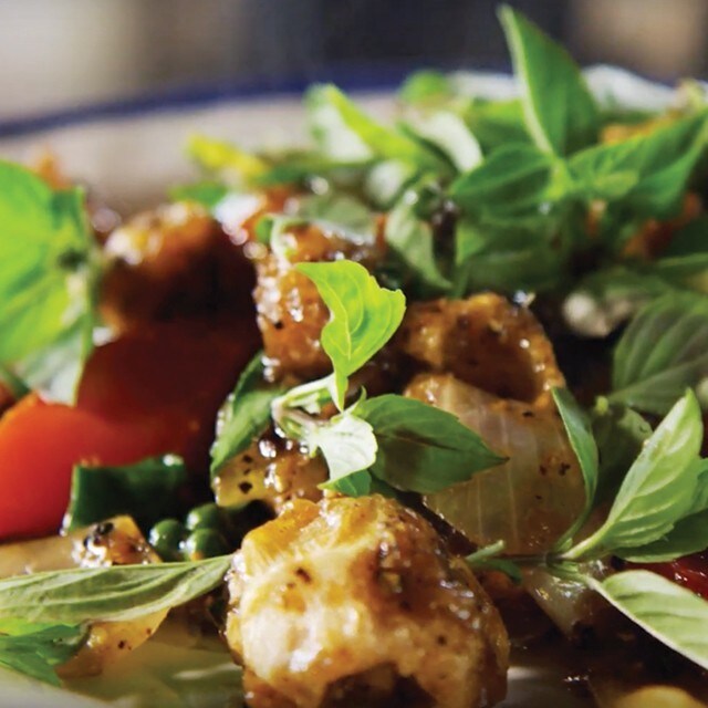 Stir-Fried Crispy Pork Rind with Black Pepper Sauce Stir-Fried Crispy Pork Rind with Black Pepper Sauce