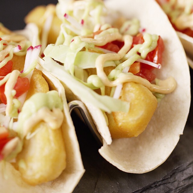 Tacos de Poisson à la Baja avec Flétan Tacos de Poisson à la Baja avec Flétan