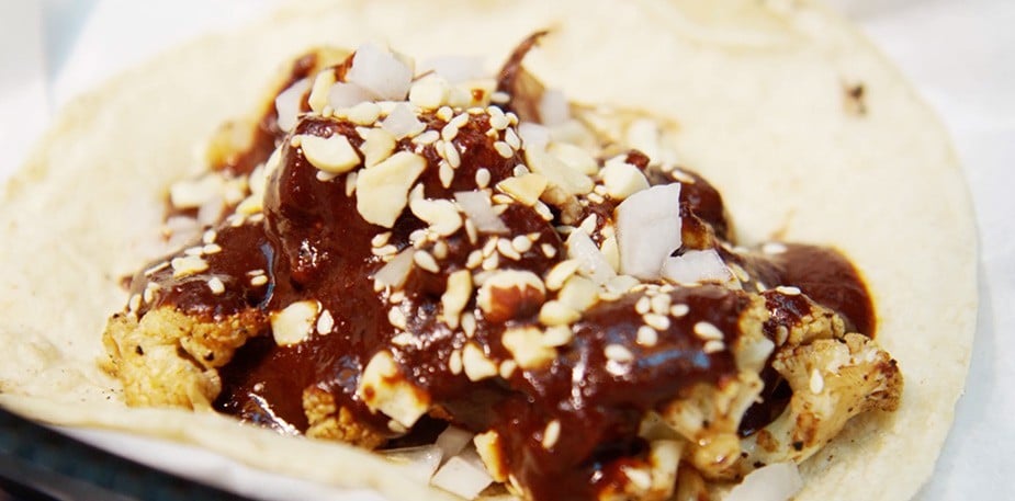 Tacos au chou-fleur Molé: Sans viande, des tonnes de saveur