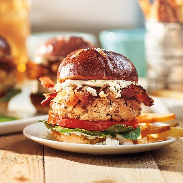 Les plats sur les tendances hamburger auxquelles vous devez réellement porter attention avec le chef Jorge Cespedes